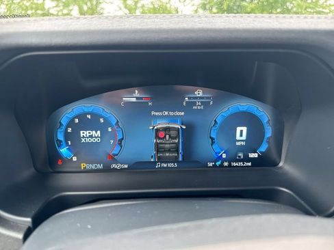 Used 2025 Ford Bronco Badlands AWD/4WD image 12