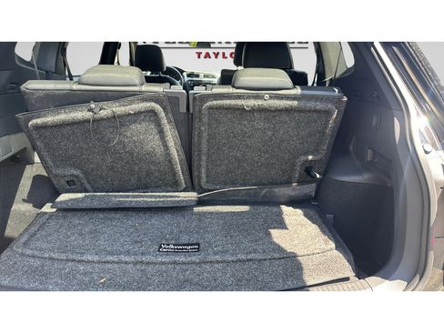 Used 2021 Volkswagen Tiguan SE R-Line FWD image 33