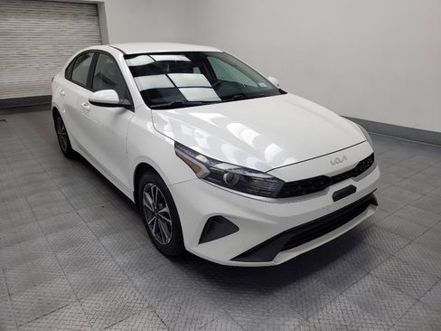 Used 2023 Kia Forte LXS FWD image 13