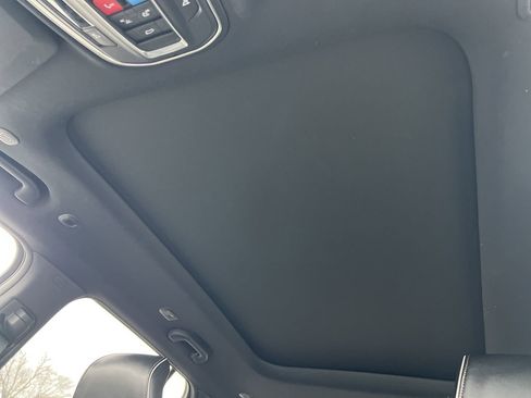 Used 2025 Jeep Grand Cherokee Summit image 3