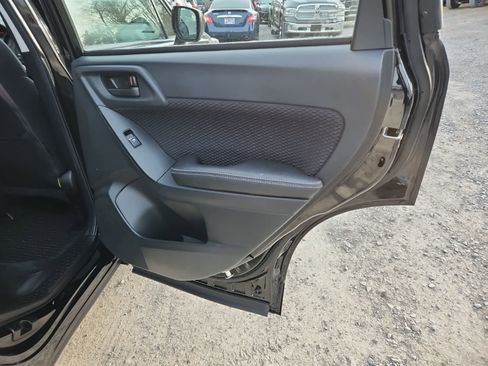 Used 2017 Subaru Forester 2.5i w/ Alloy Wheel Package image 24