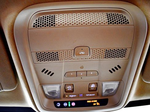 Used 2021 Cadillac XT5 Sportv w/ Platinum Package image 41