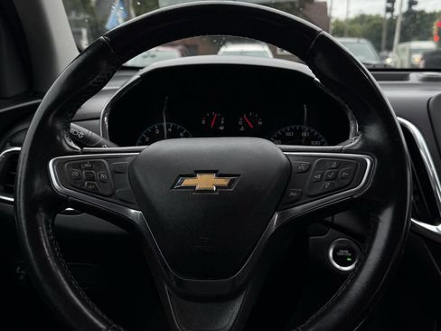 Used 2018 Chevrolet Equinox LT image 26