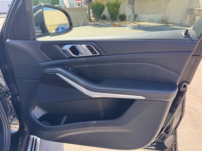Used 2023 BMW X5 xDrive45e AWD/4WD image 44