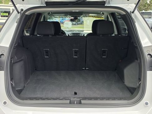 Used 2021 Chevrolet Equinox LS w/ LS Convenience Package FWD image 11