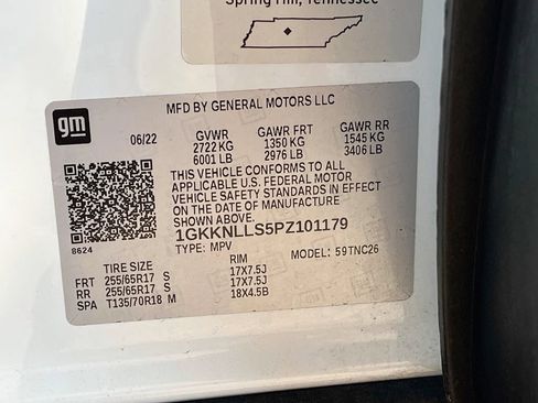 Used 2023 GMC Acadia AT4 w/ Technology Package AWD/4WD image 34