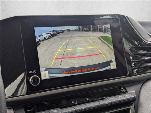 Used 2025 Toyota Camry LE FWD image 13