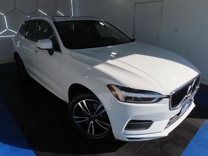 Used 2020 Volvo XC60 T6 Momentum w/ Protection Package Premier AWD/4WD image 5