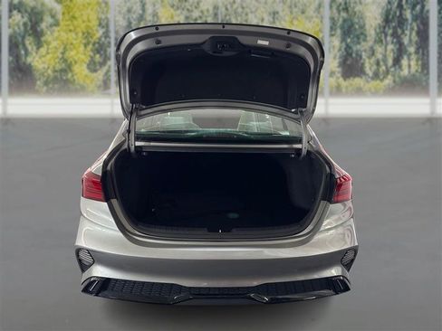 Used 2024 Kia Forte GT-Line FWD image 12