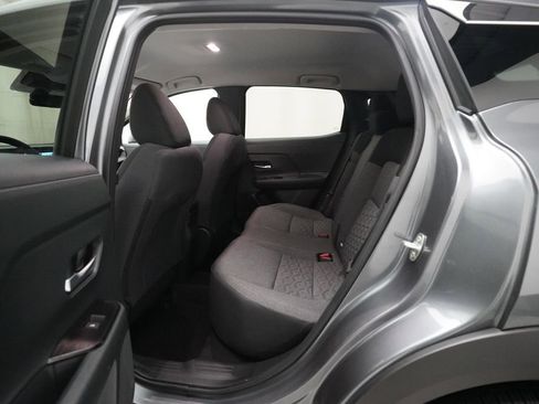 Certified 2025 Nissan Kicks SV image 15