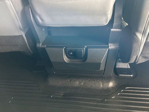 Used 2024 Ford F350 XL w/ FX4 Off-Road Package image 31