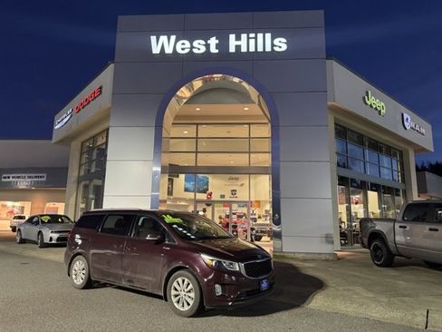 Used 2016 Kia Sedona EX image 1
