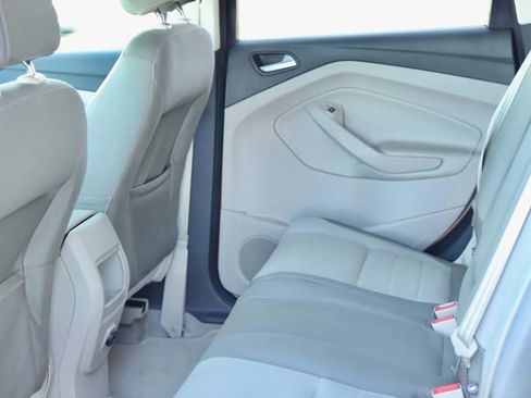 Used 2016 Ford Escape SE image 28