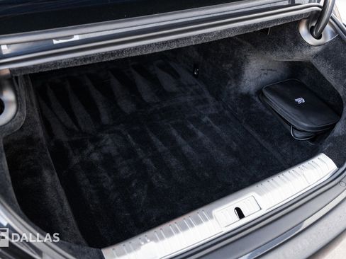 Used 2020 Rolls-Royce Wraith image 30