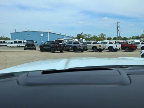 New 2026 GMC Sierra 2500 AT4 w/ AT4 Premium Plus Package AWD/4WD image 21