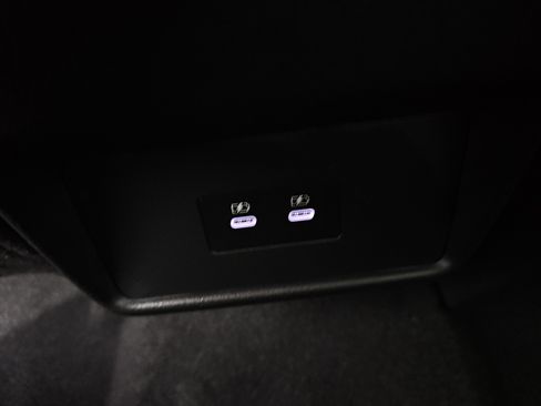 Used 2025 Nissan Rogue SV FWD image 22