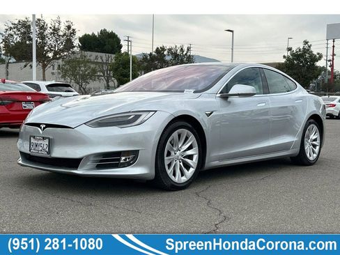 Used 2018 Tesla Model S 75D image 1
