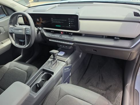 New 2027 Kia Seltos S FWD image 11
