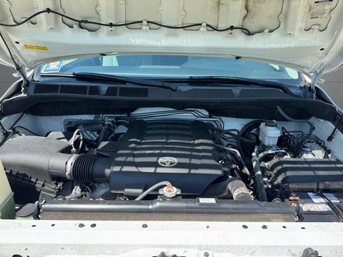 Used 2019 Toyota Sequoia SR5 AWD/4WD image 20