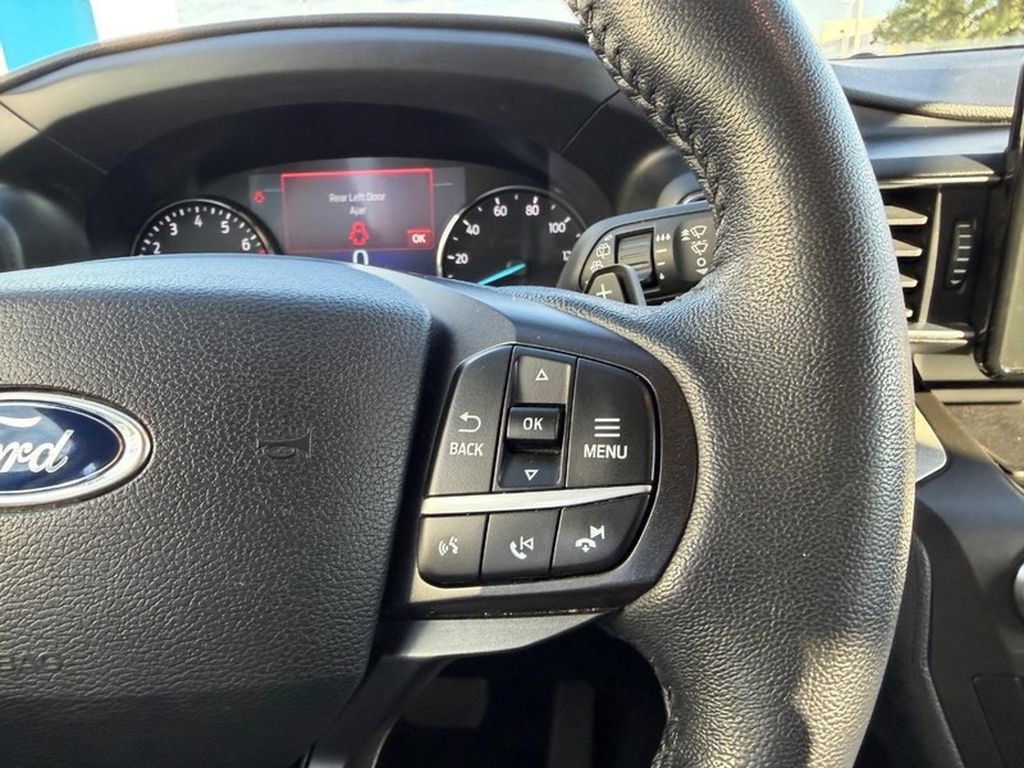 Used 2020 Ford Explorer XLT w/ Equipment Group 202A AWD/4WD image 15