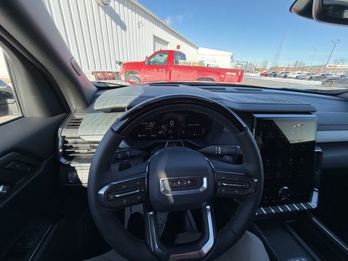 New 2026 GMC Acadia AT4 w/ Super Cruise Package image 10