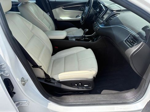 Used 2018 Chevrolet Impala LT w/ LT Leather Package FWD image 12