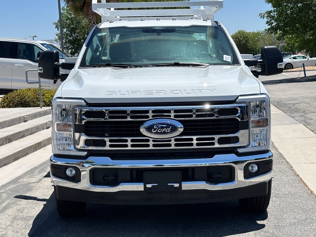 New 2025 Ford F350 XL w/ XL Chrome Package RWD image 10