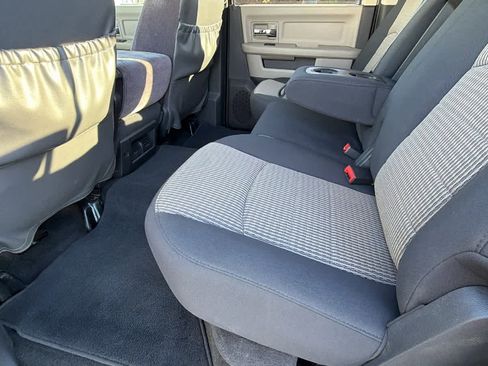 Used 2012 RAM 2500 Big Horn image 24