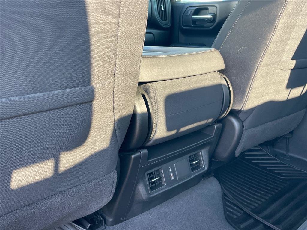 Used 2026 Chevrolet Silverado 1500 Custom Trail Boss w/ LPO, Dark Essentials Package AWD/4WD image 23