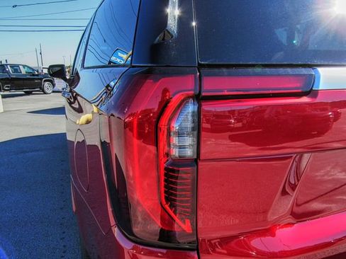 New 2026 GMC Yukon XL Denali image 6