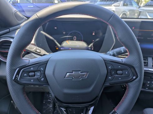 New 2026 Chevrolet Trax RS w/ Sunroof Package FWD image 19