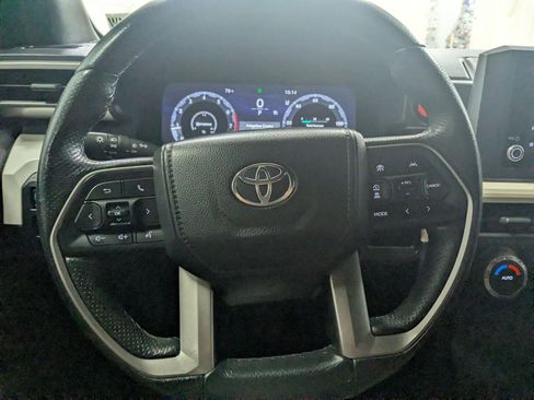 Used 2024 Toyota Tacoma TRD Off-Road AWD/4WD image 13