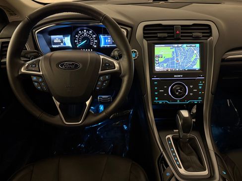 Used 2014 Ford Fusion Titanium AWD/4WD image 30