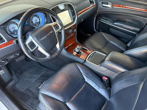 Used 2012 Chrysler 300 Limited RWD image 11