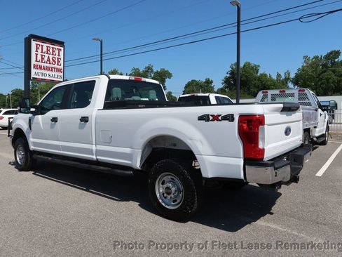 Used 2019 Ford F250 XL w/ Power Equipment Group AWD/4WD image 3