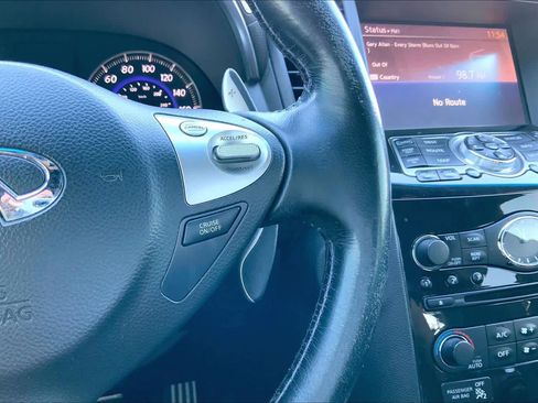 Used 2015 INFINITI QX70 AWD w/ Premium Package image 24