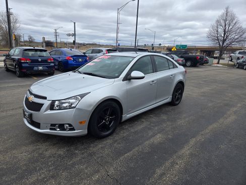 Used 2013 Chevrolet Cruze LT w/ All-Star Edition FWD image 3