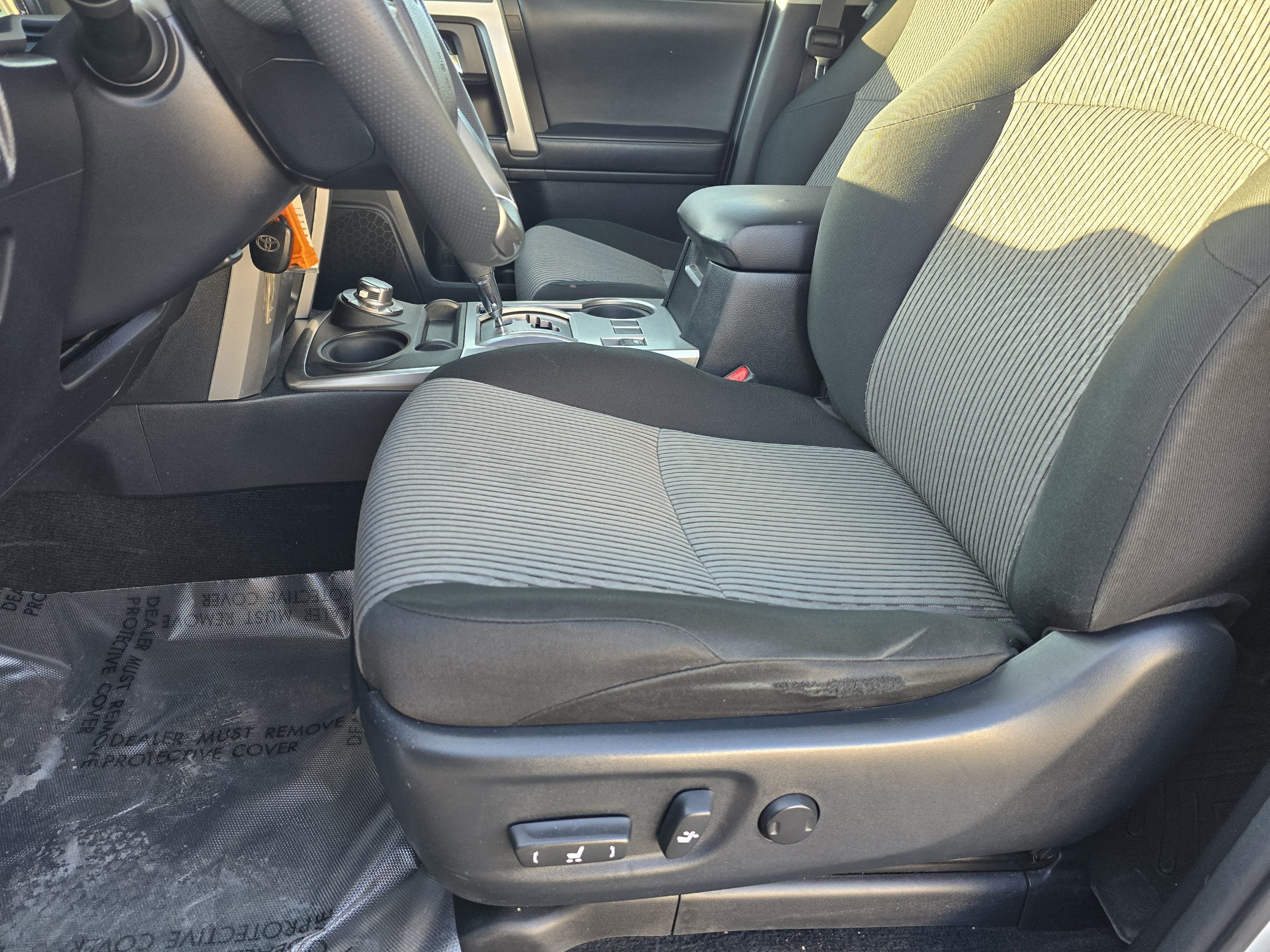 Used 2020 Toyota 4Runner SR5 AWD/4WD image 61