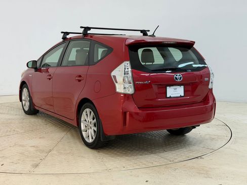 Used 2012 Toyota Prius V Five image 3