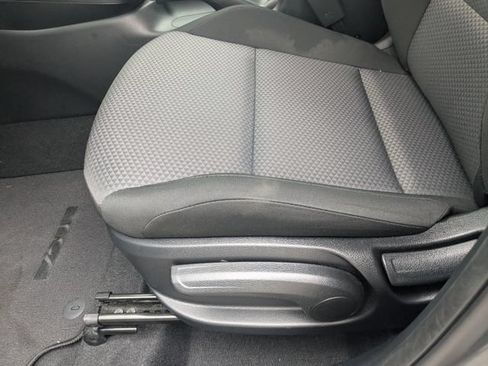 Certified 2025 Kia Soul LX w/ LX Technology Package FWD image 20