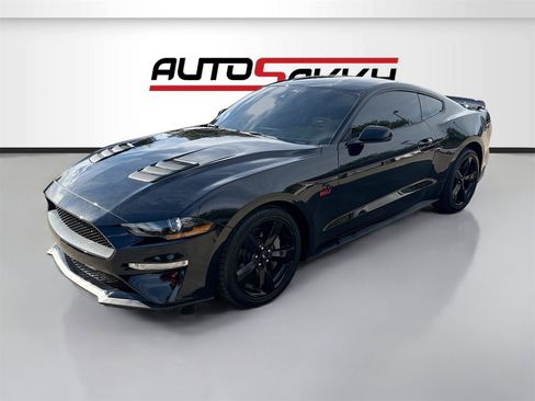 Used 2022 Ford Mustang GT Premium w/ Equipment Group 401A image 3