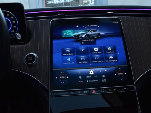 Used 2023 Mercedes-Benz EQE 500 4MATIC SUV image 38