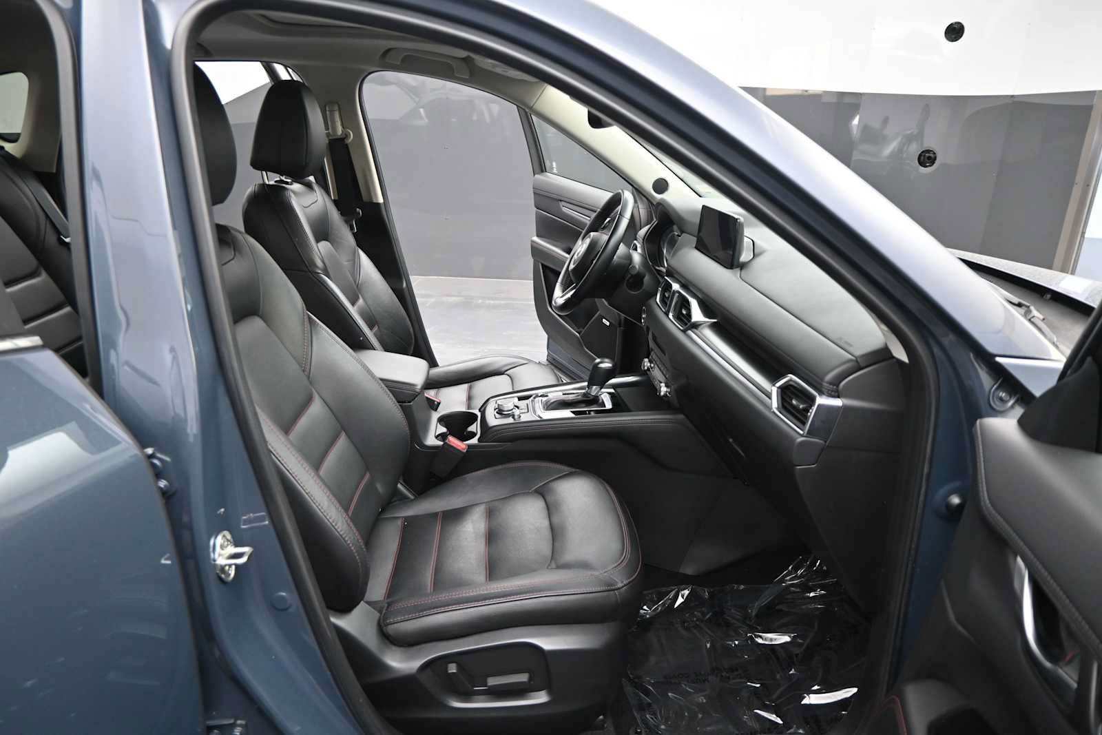 Used 2024 MAZDA CX-5 Carbon Edition AWD/4WD image 16