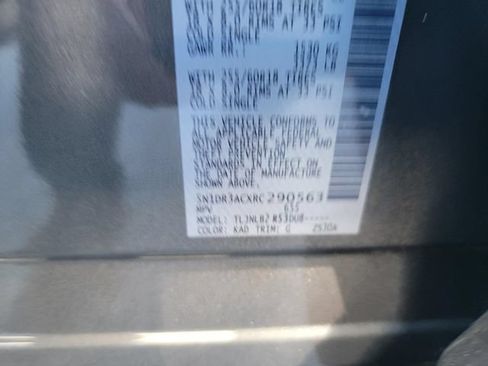 Used 2024 Nissan Pathfinder S AWD/4WD image 34