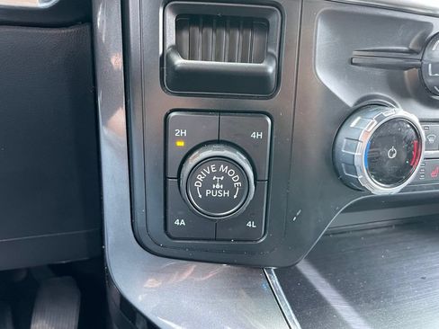 Used 2023 Ford F150 Lariat w/ Equipment Group 502A High AWD/4WD image 10