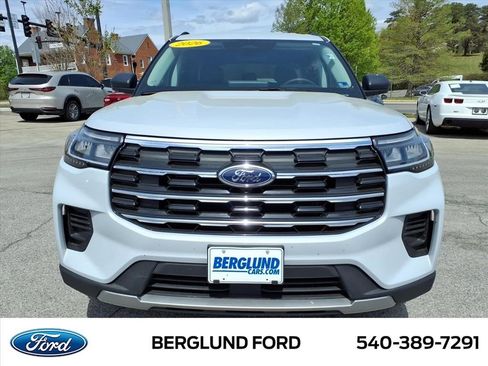 Used 2026 Ford Explorer Active AWD/4WD image 10