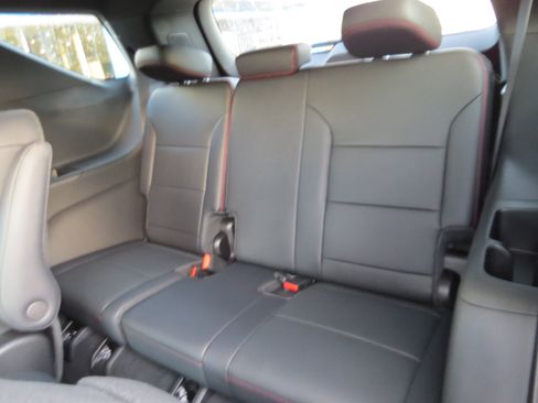 New 2026 Chevrolet Traverse RS w/ LPO, Floor Liner Package FWD image 14