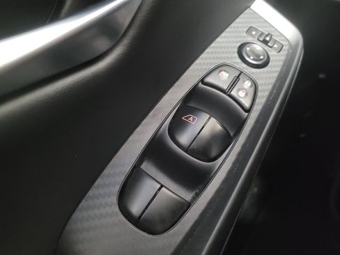 Used 2025 Nissan Sentra SV FWD image 27