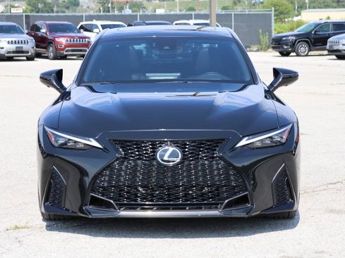 Used 2024 Lexus IS 500 RWD image 5
