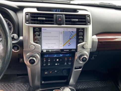Used 2023 Toyota 4Runner Limited AWD/4WD image 29